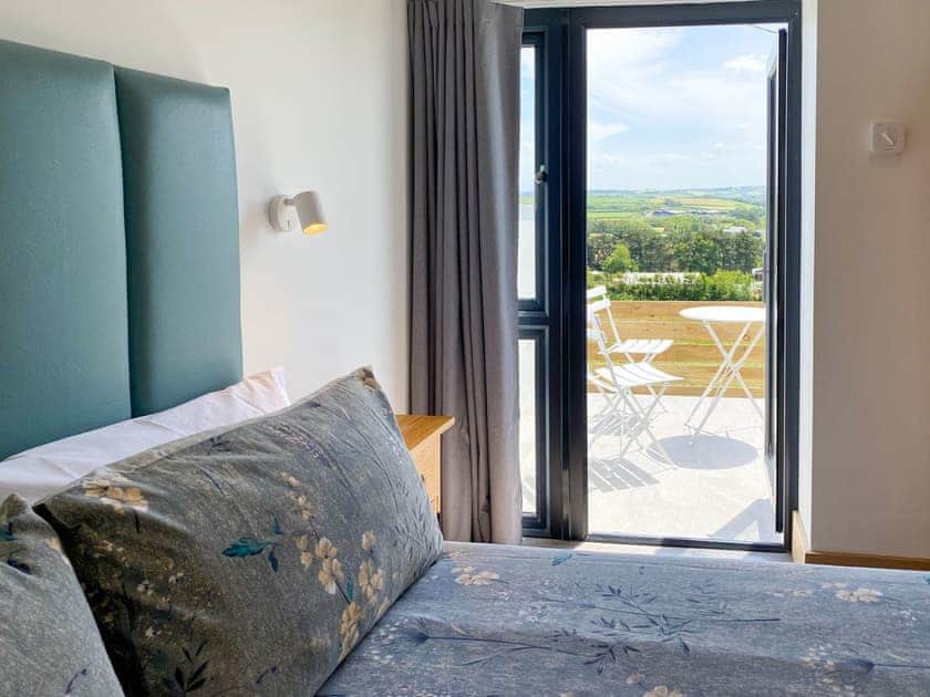Double bedroom | Woolbarn - Wooldown Holiday Cottages, Marhamchurch, near Bude