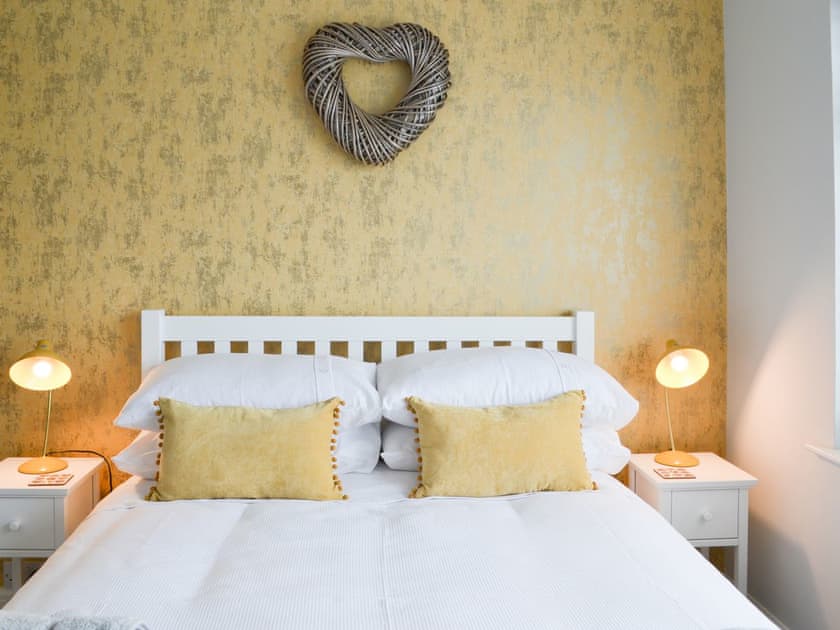 Double bedroom | Poppys’ Place, Bridlington
