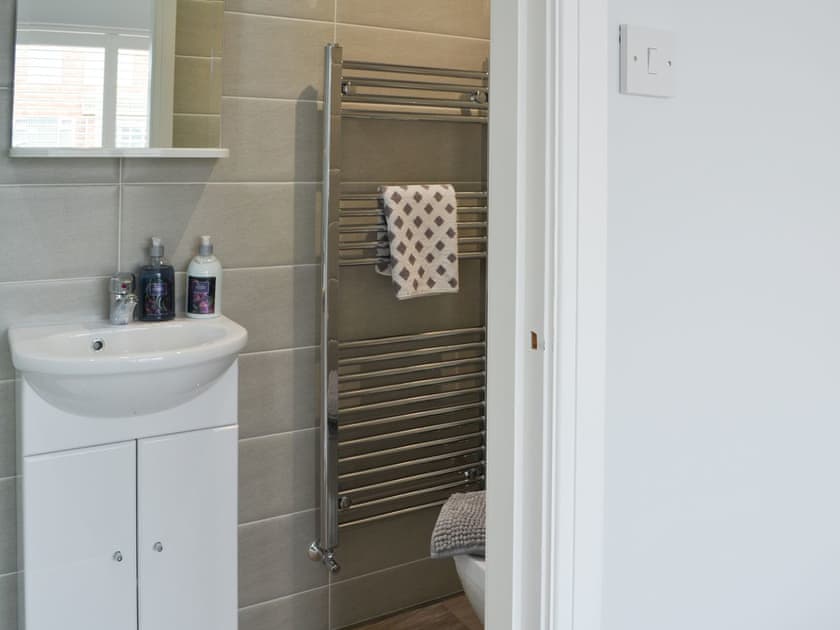 En-suite | Poppys’ Place, Bridlington