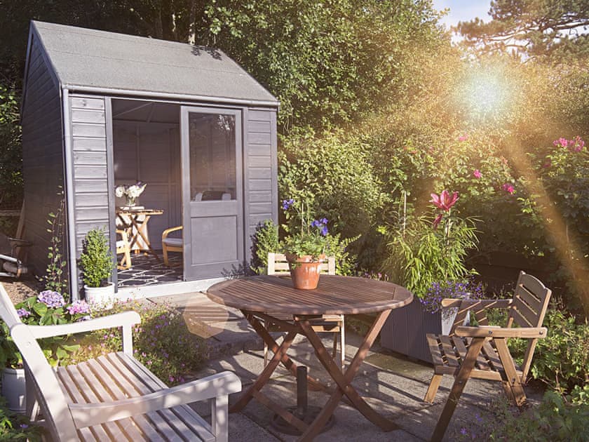 Garden with sumerhouse | Lower Canterbury House, Gattonside, near Melrose