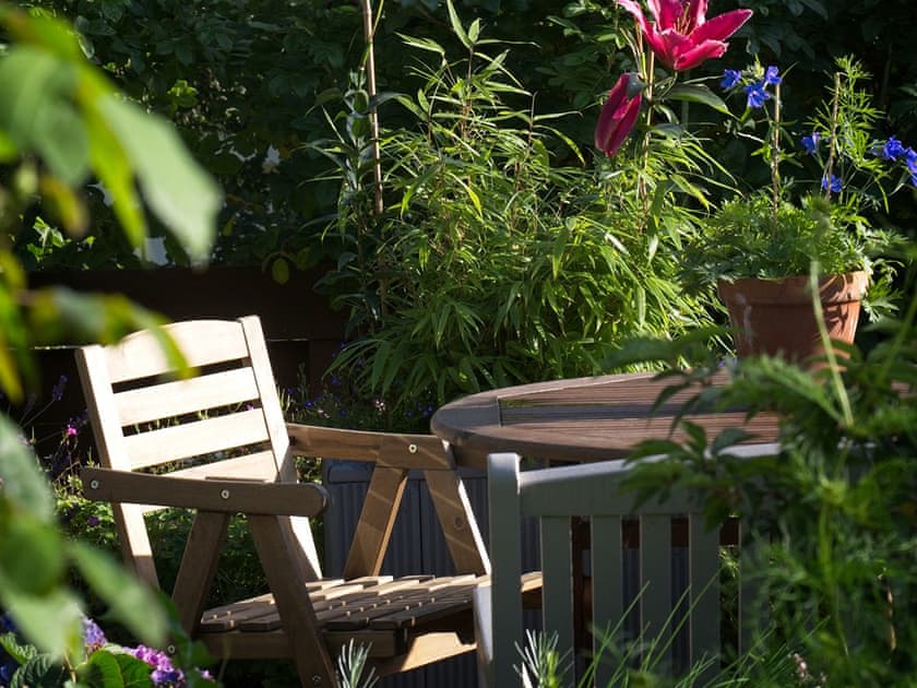Sitting-out-area | Lower Canterbury House, Gattonside, near Melrose