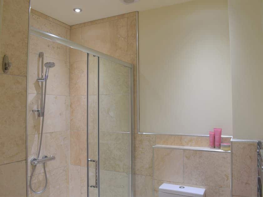 Shower room | The Old Frame House, Rock