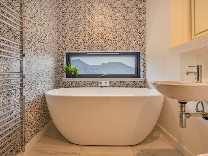 Bathroom | Ardlearag, Badcaul, near Ullapool
