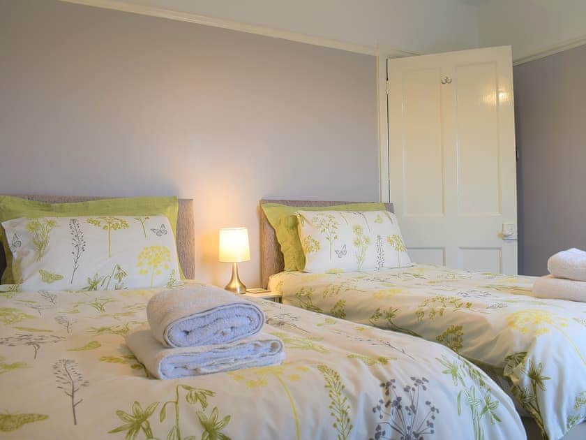 Twin bedroom | Seahouses Cottage, North Sunderland Seahouses