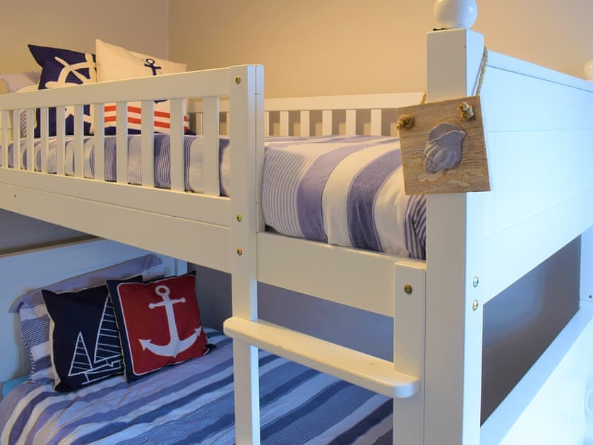 Bunk bedroom | Seahouses Cottage, North Sunderland Seahouses
