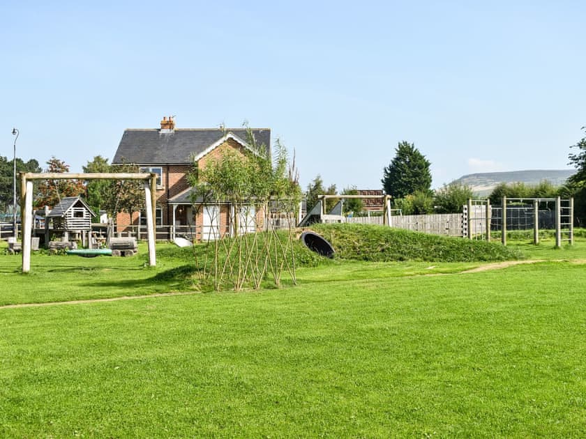 Surrounding area | The Engine Shed, Battersby Junction