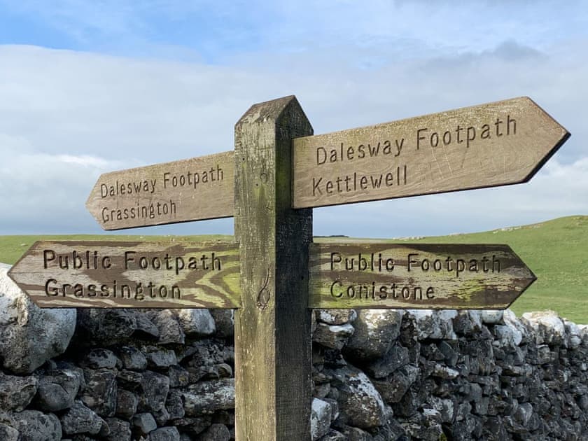 Surrounding area | Tophams Laithe, Conistone with Kilnsey, Grassington