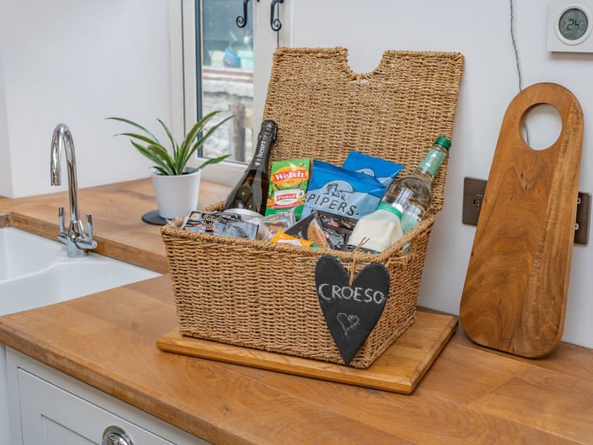 Welcome pack | Cwtch Ty Gwyn, Llandeilo