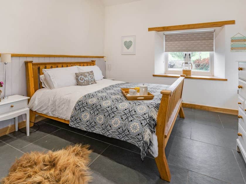 Double bedroom | Cwtch Ty Gwyn, Llandeilo