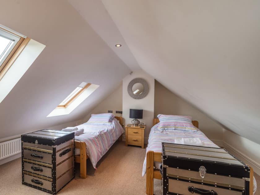 Twin bedroom | The Byre, Sandsend