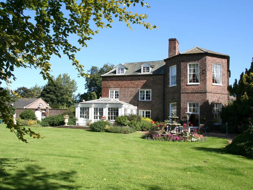 Garden | Walcot Hall, Alkborough, near Scunthorpe