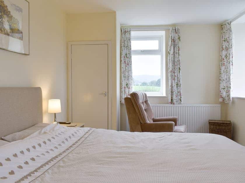 Double bedroom | Sisial Y Gwynt, Llanarmon yn Lal