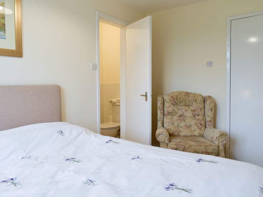 Double bedroom | Sisial Y Gwynt, Llanarmon yn Lal