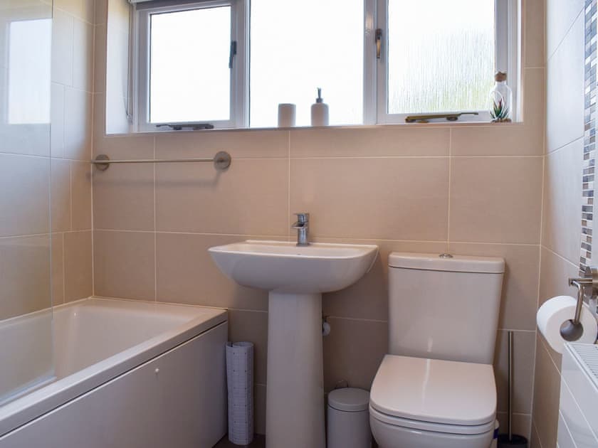 Bathroom | Ty Draw, Rhuddlan