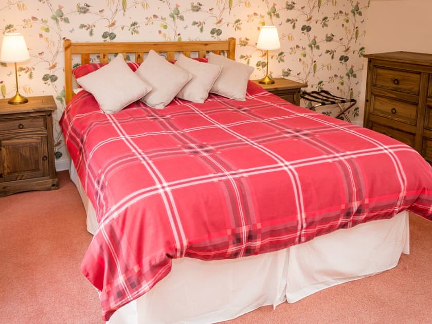 Double bedroom | South Cottage - Howpasley Farm, Howpasley, near Hawick