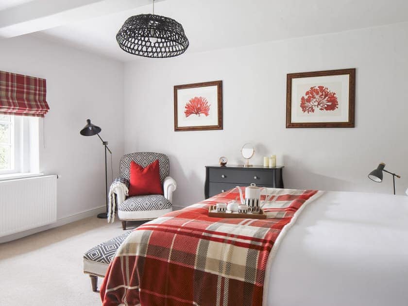 Double bedroom | Mulberry Cottage - Harewood Holidays, Harewood, near Leeds