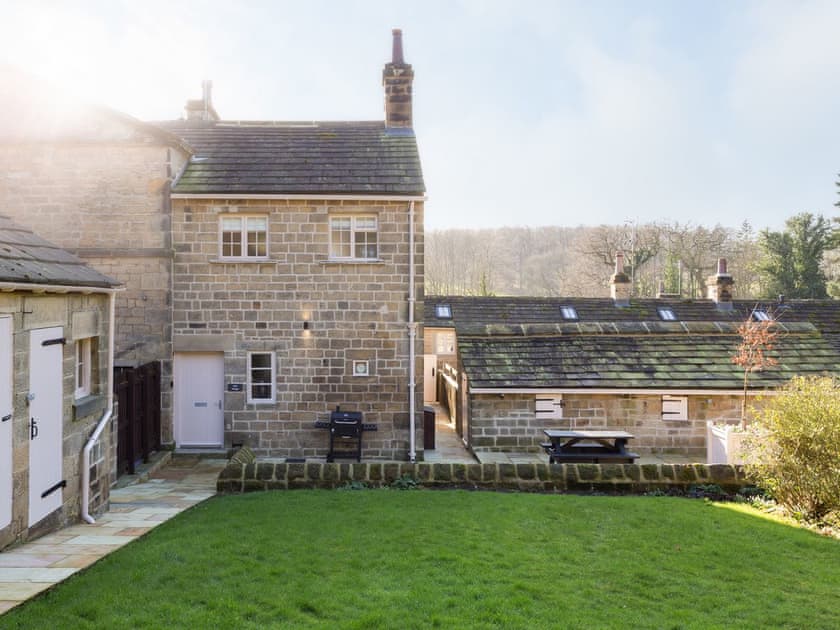 Exterior | Oak House - Harewood Holidays, Harewood, near Leeds