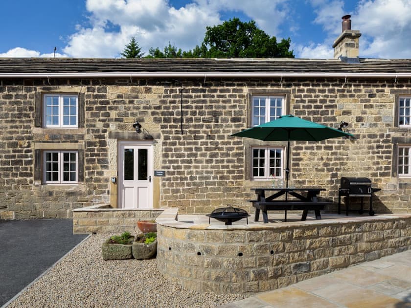 Exterior | Bramble Cottage - Harewood Holidays, Harewood, near Leeds