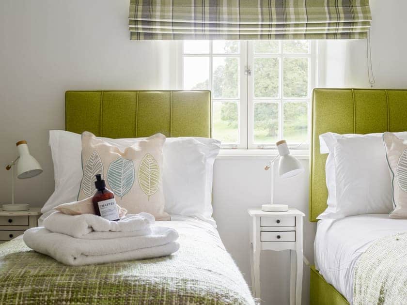 Twin bedroom | Carr Cottage - Harewood Holidays, Harewood, near Leeds