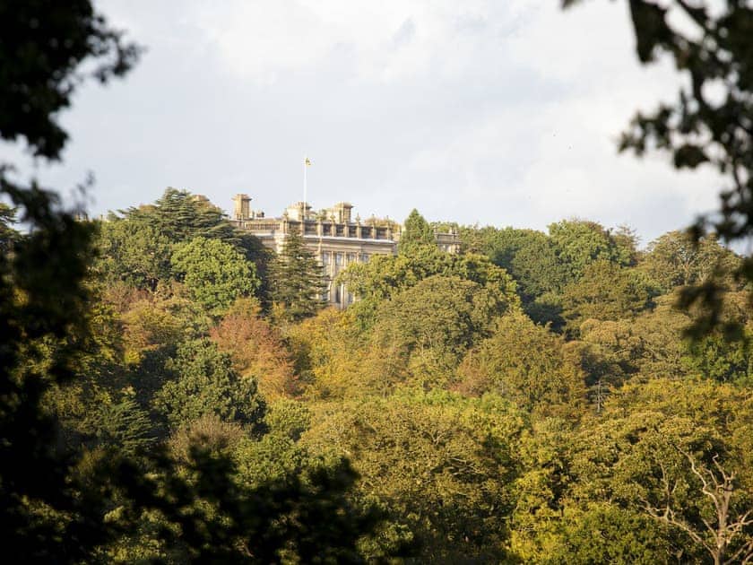 Setting | Carr Cottage - Harewood Holidays, Harewood, near Leeds