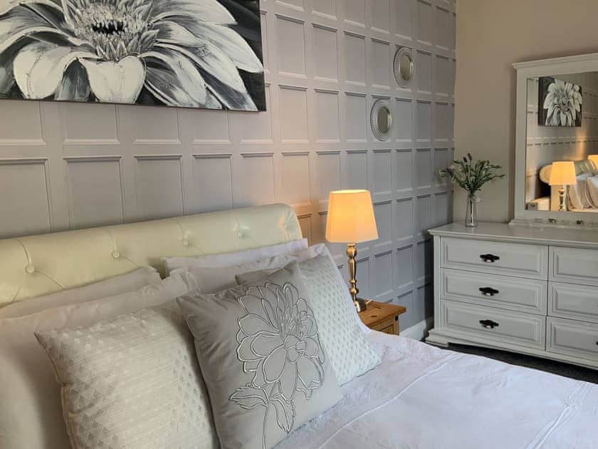 Double bedroom | Antfield House, Scaniport, near Inverness