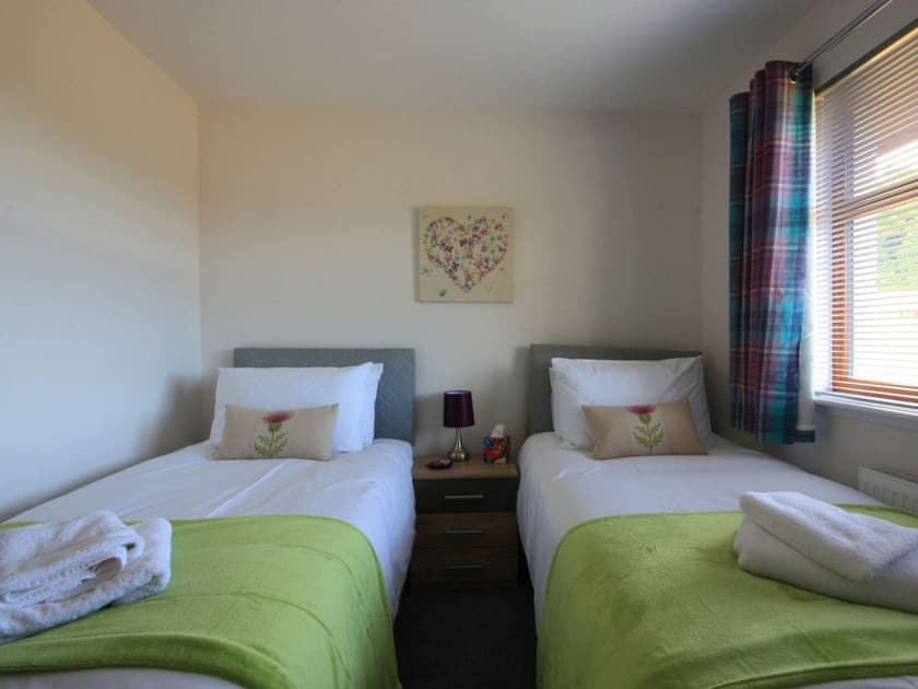 Twin bedroom | Wards Croft No.14, Muir of Ord