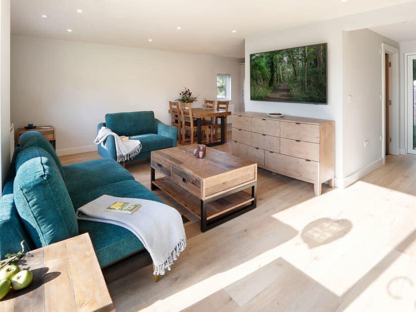 Living room | Acorn Cottage - Acorn & Oak Cottages, Dorsington, near Stratford-Upon-Avon