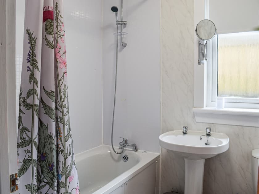 Bathroom | Meadow View, Lochgelly