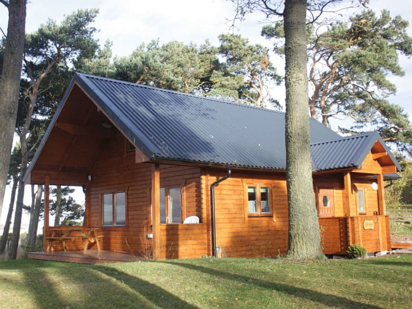Exterior | Taigh Fiodha, Balintore