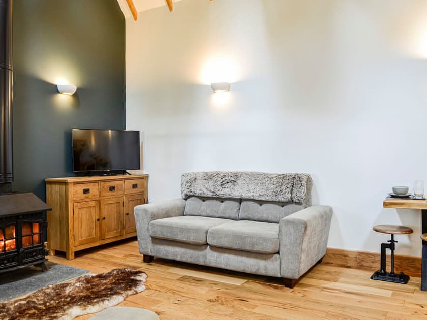 Living area | Cullew Bothy, Kirriemuir