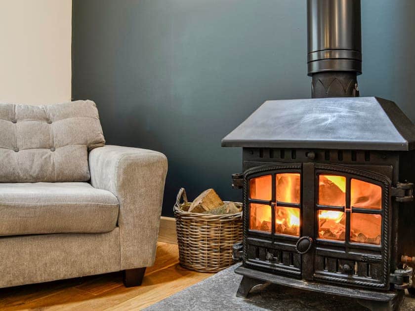 Living area | Cullew Bothy, Kirriemuir