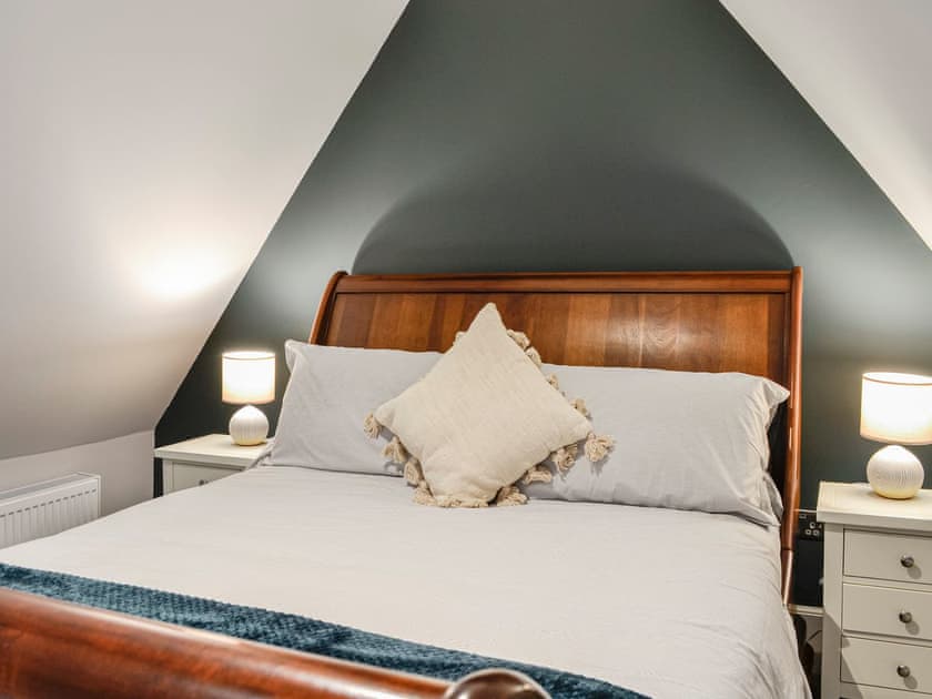 Double bedroom | Cullew Bothy, Kirriemuir