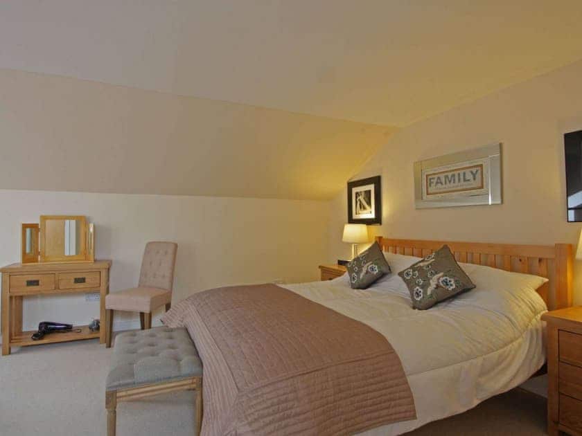 Master bedroom | Fairway Apartment, Nairn