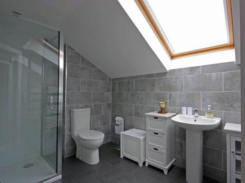 Bathroom | Fairway Apartment, Nairn