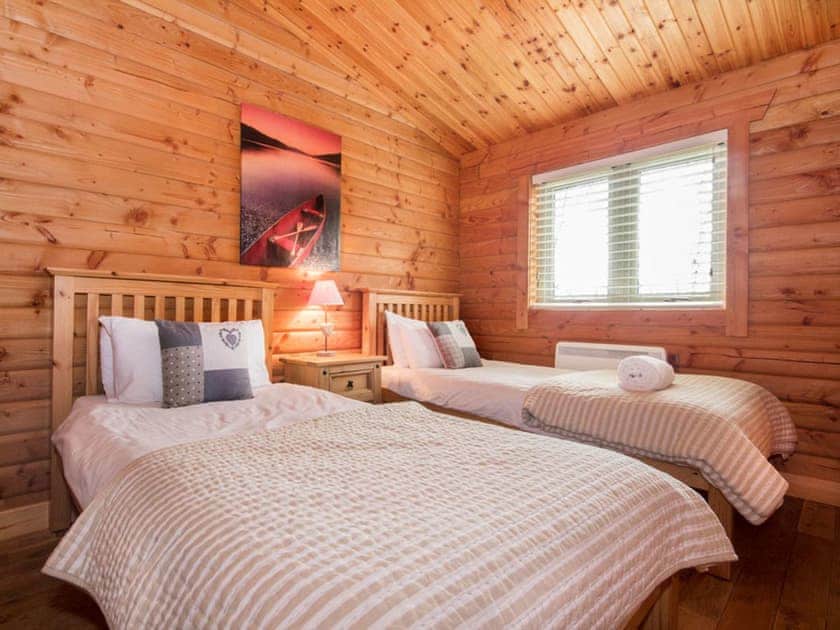 Twin bedroom | Gael Cham, Aviemore