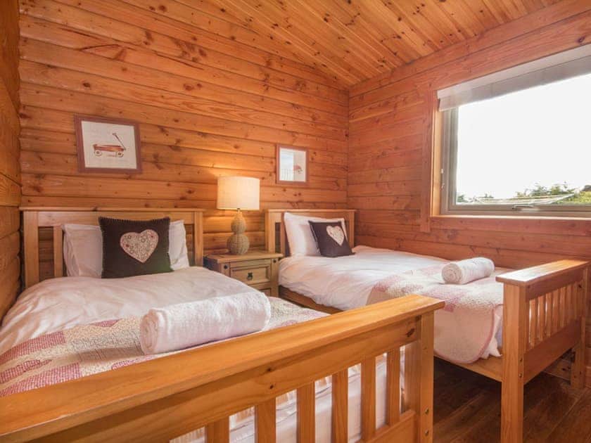 Twin bedroom | Carn Eilrig, Aviemore