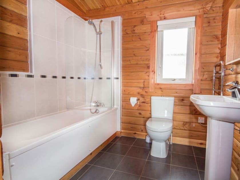 Bathroom | Carn Eilrig, Aviemore