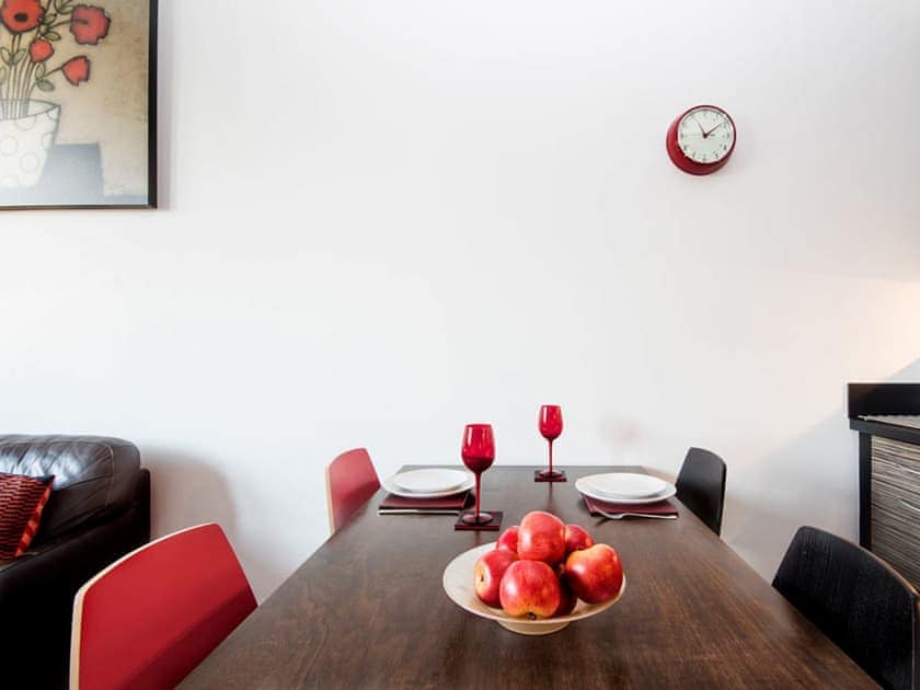 Dining Area | 7 Westercraigs Apartment, Inverness