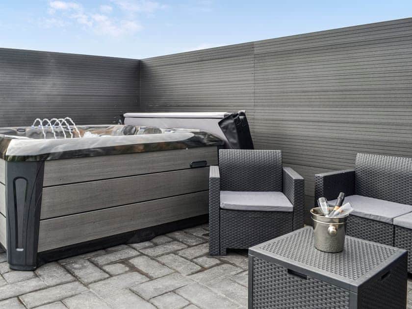 Hot tub | The Seaview Snug, Whithorn, near Newton Stewart