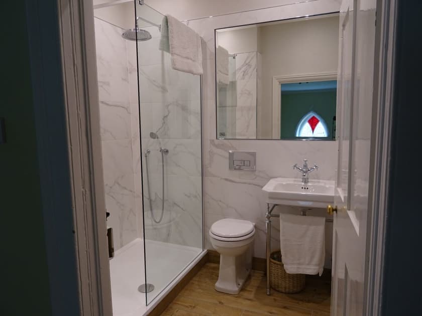 Shower room | Baysdale Abbey - Baysdale Abbey, Kildale, near Stokesley