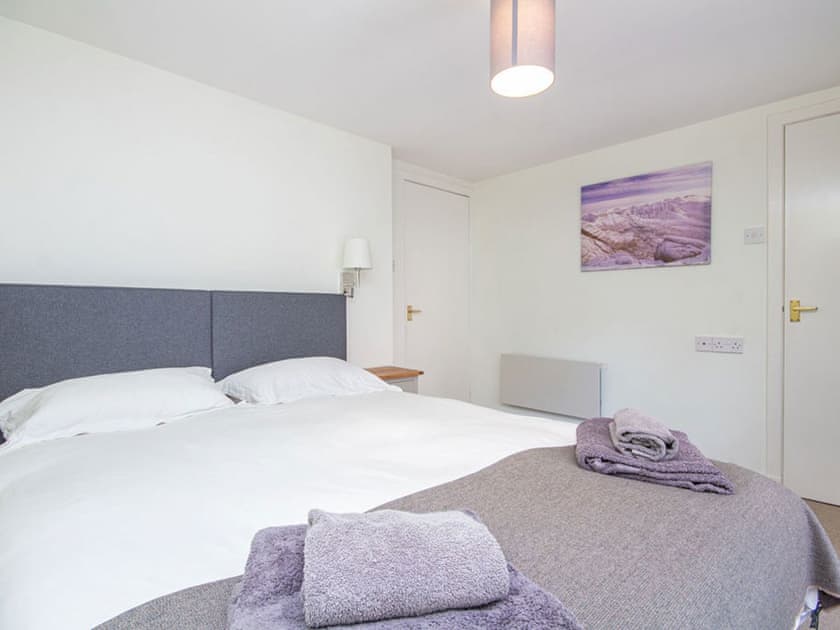 Double bedroom | Alexander Cottage - Alexander Place, Inverness