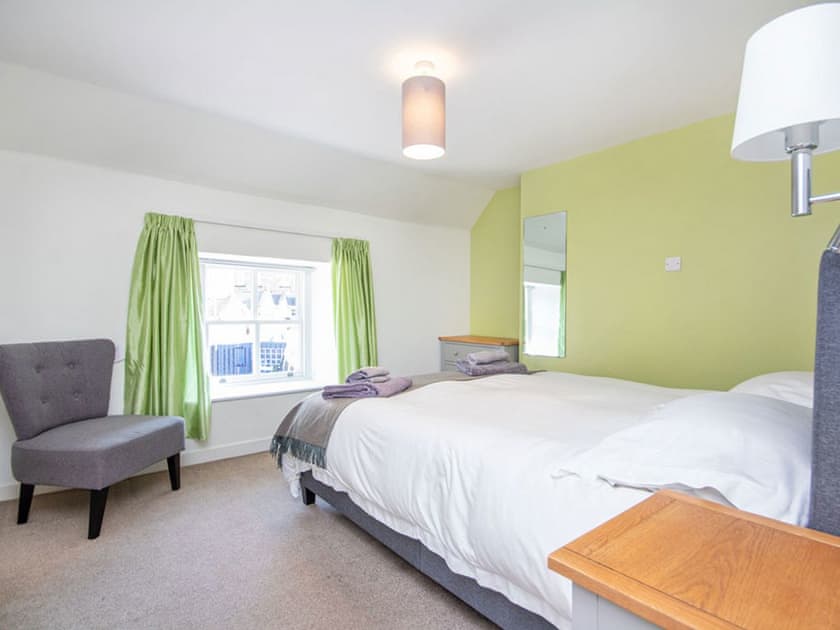 Double bedroom | Alexander Cottage - Alexander Place, Inverness