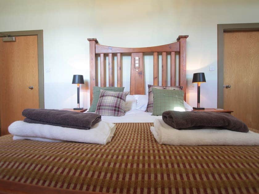 Double bedroom | Old School 15 - Glenlivet - Highland Club, Fort Augustus
