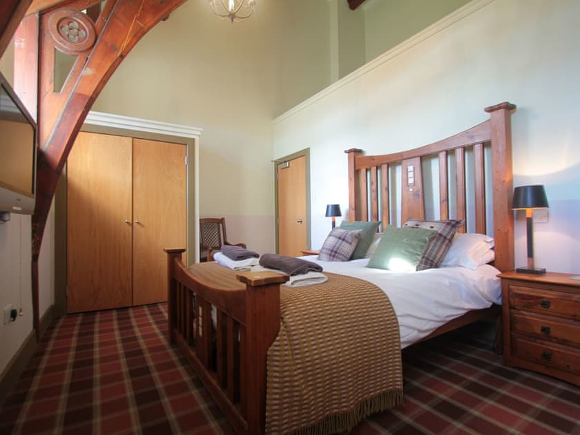 Double bedroom | Old School 15 - Glenlivet - Highland Club, Fort Augustus