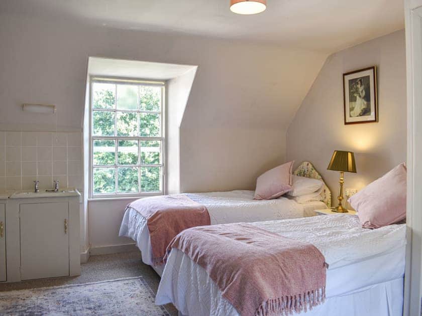 Twin bedroom | Hayfield - Dalgeatie Castle, Delgaty, near Turriff