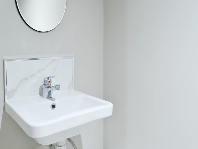Bathroom | The Byre - Farm Holidays, Castle Douglas