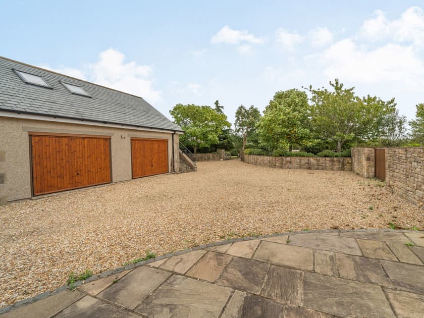 Parking with Annexe above garages | Highfield Cottage, Poulton-le-Fylde