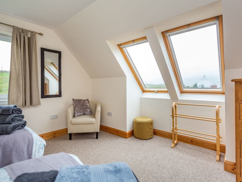 Twin bedroom | Hirta Cottage, Staffin, near Portree