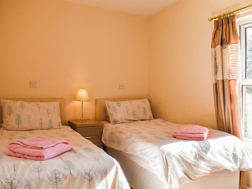 Twin bedroom | Farndale Apartment - The Old Schoolhouse, Commondale, near Whitby