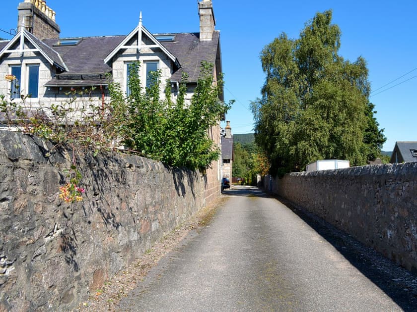 Surrounding area | Darroch View, Ballater